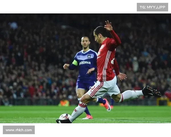 全面剖析曼联时期弗兰技术特点与进攻表现演化路径及其影响力评估